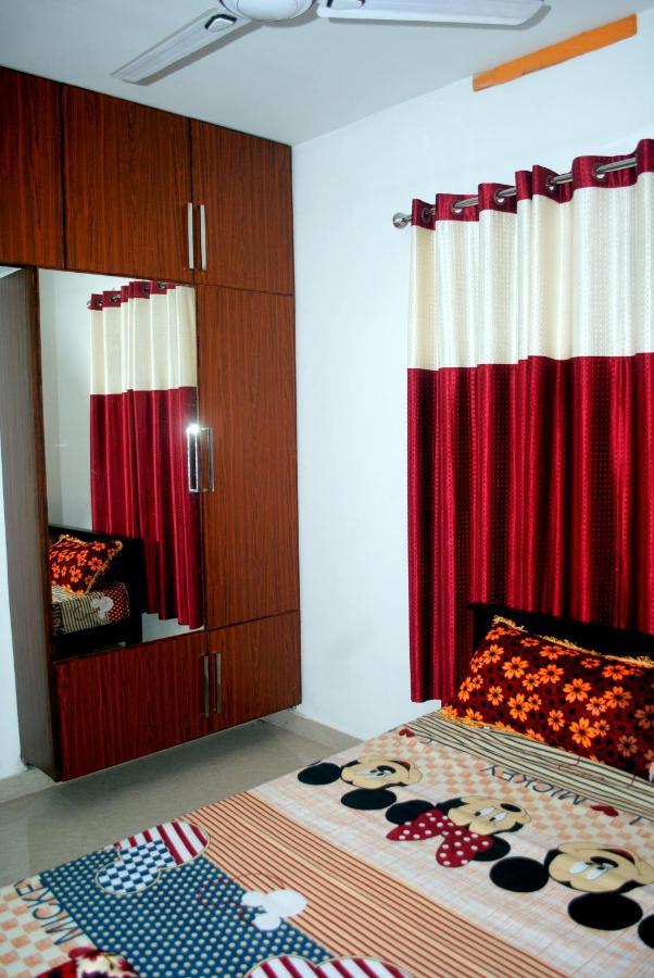 Nice Villa Irimbranallur Екстериор снимка