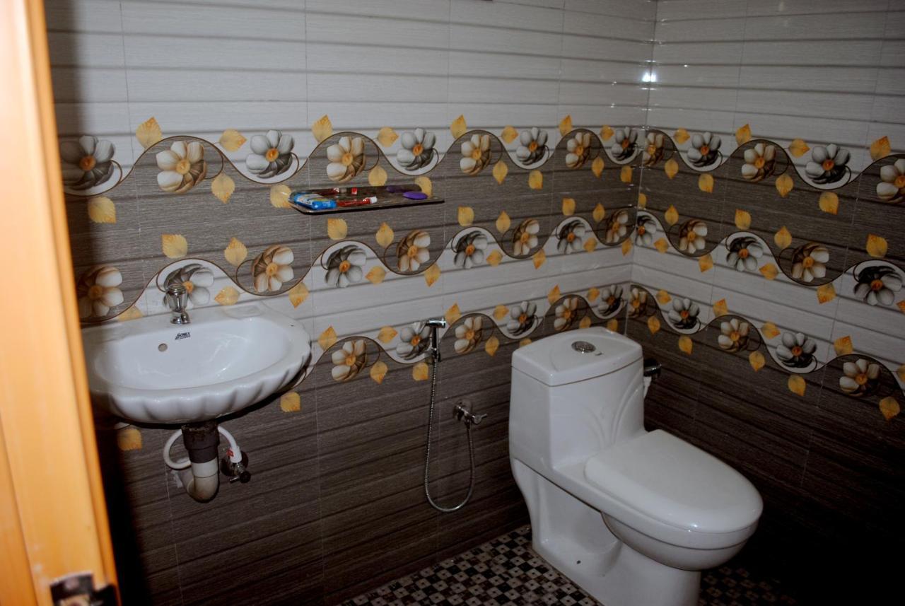Nice Villa Irimbranallur Екстериор снимка